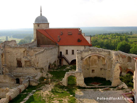 Castle ruins in Janowiec