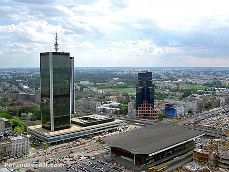 Warsaw centre: Hotel Marriot and railway station